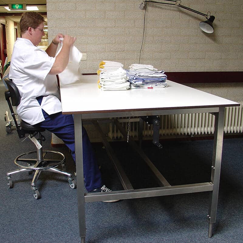 Hoog-laag tafel RVS met volkern werkblad